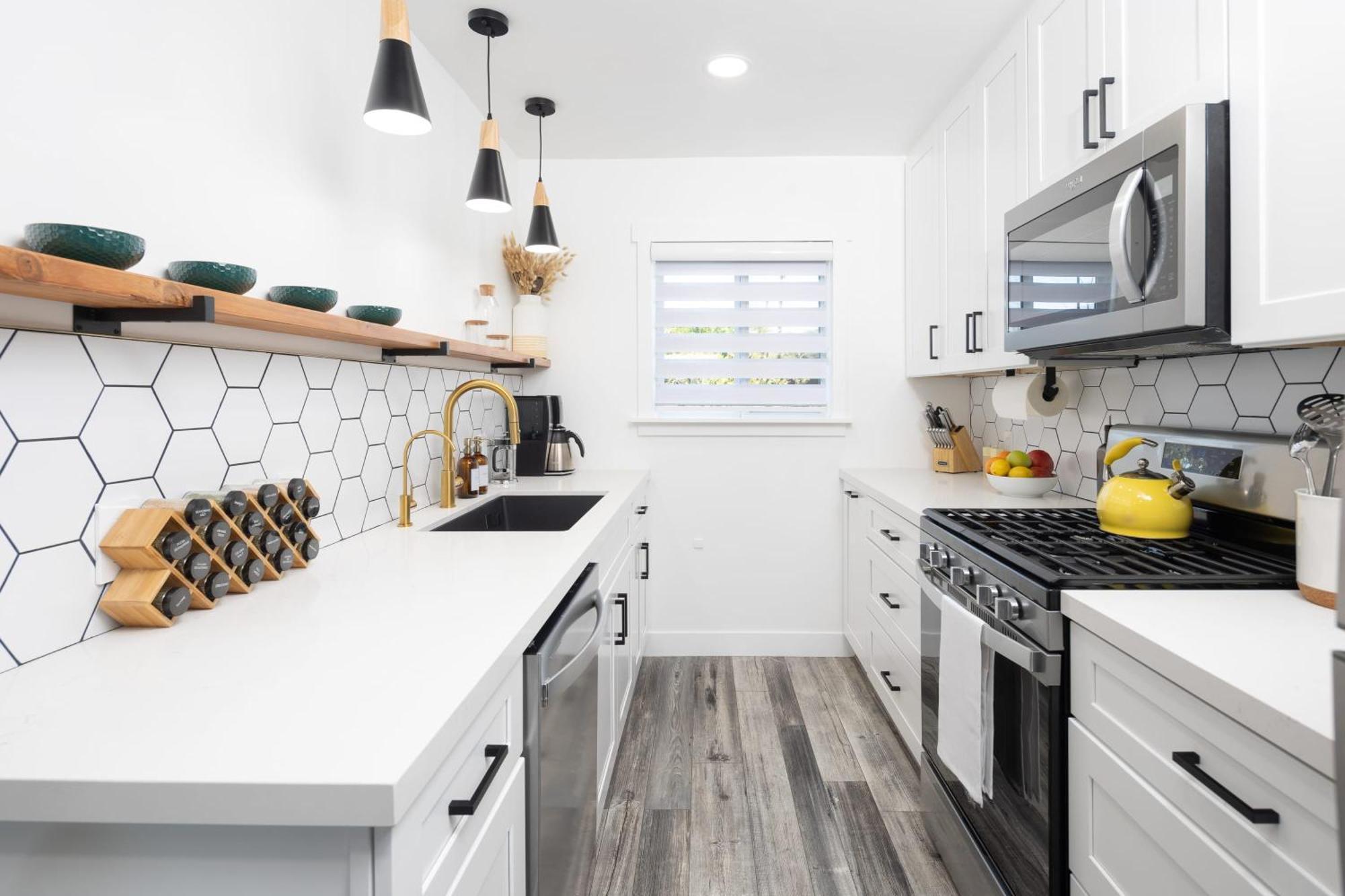 3 Bed House With Fire Pit Table And Bbq - Downtown Holiday home San Diego