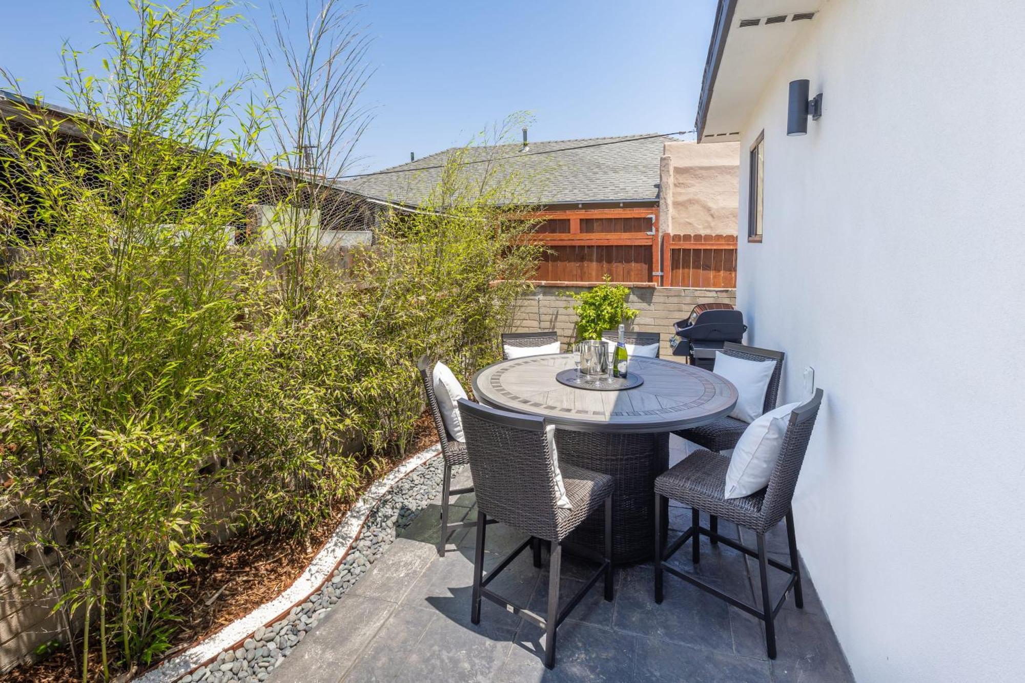 3 Bed House With Fire Pit Table And Bbq - Downtown San Diego